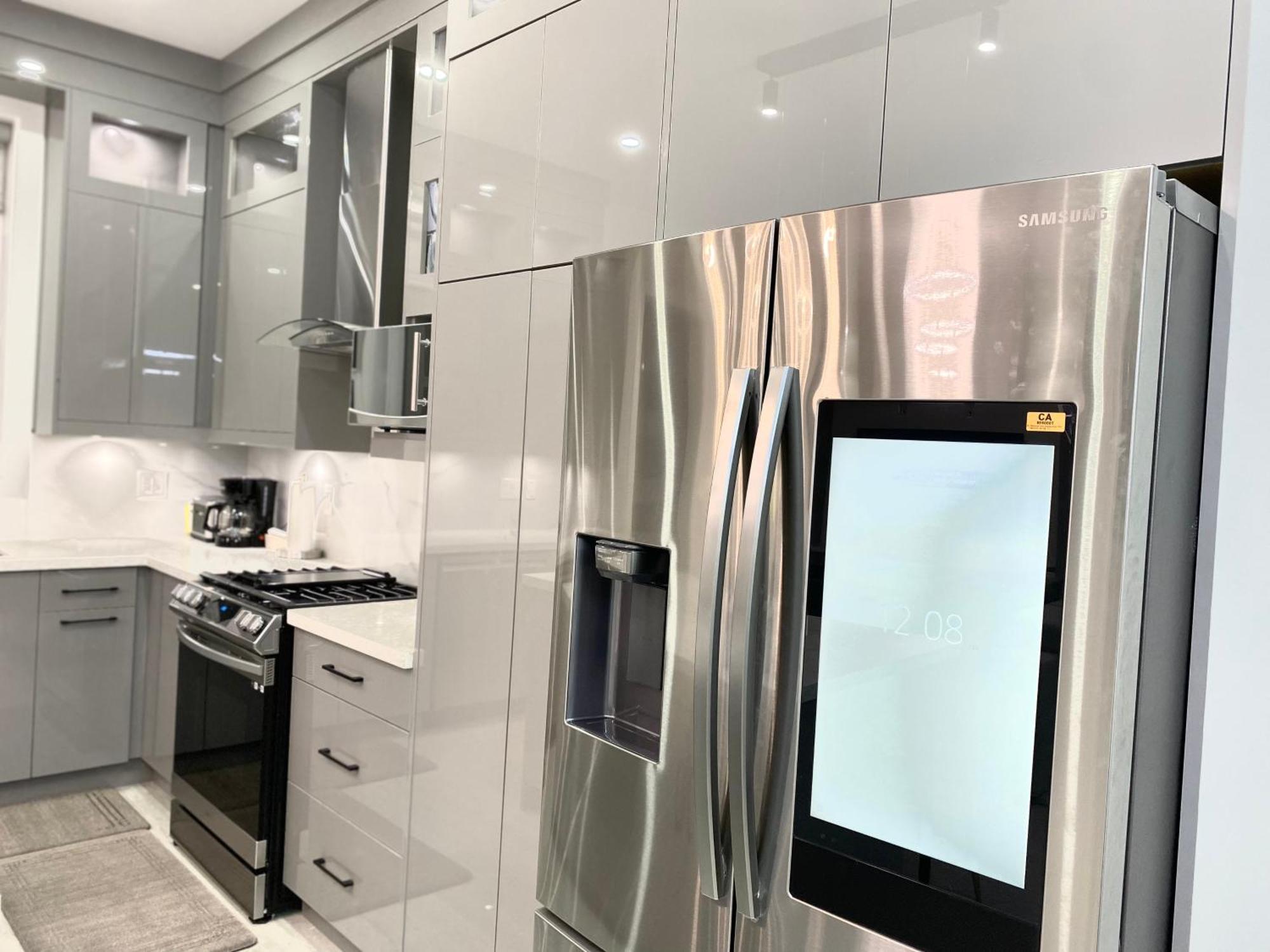 Modern And New House Near Pne With Big Garden And Free Parking Leilighet Vancouver Eksteriør bilde