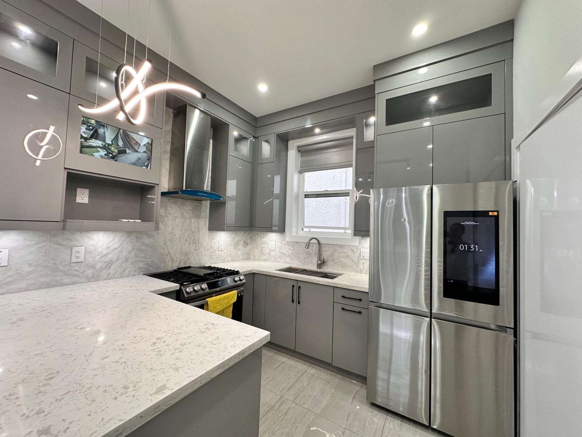 Modern And New House Near Pne With Big Garden And Free Parking Leilighet Vancouver Eksteriør bilde